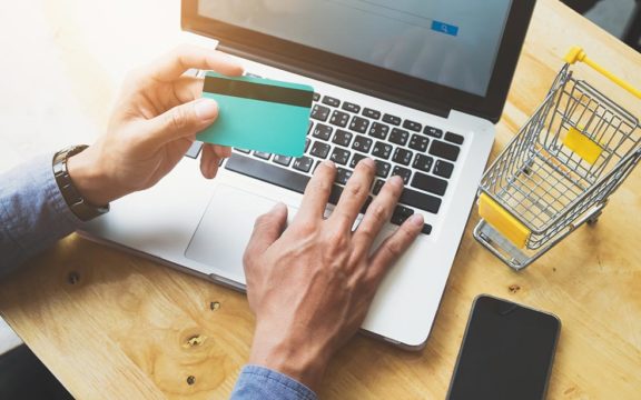 Continúa el crecimiento del comercio electrónico en España