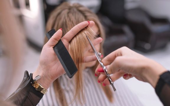 Continúa el ascenso de trasplantes capilares en pacientes jóvenes