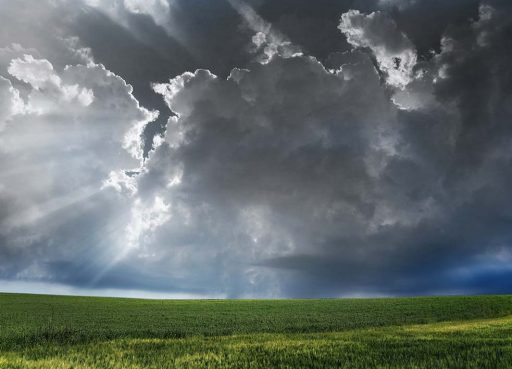 Algunas nubes esconden tormentas