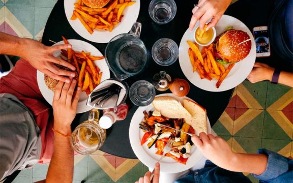 ¿Qué puede un restaurante ofrecer a la generación Z?