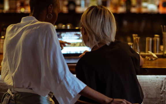 El personal en la gestión del restaurante