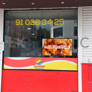 Pantalla de escaparate de 46'' para restaurante (Las Rozas)