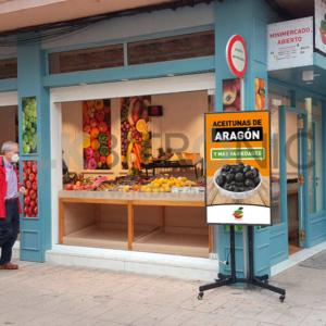 Pantalla de exterior de 75'' para frutería (Castellón)