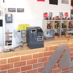 Cashkeeper CK950 para tienda de deporte (Barcelona)