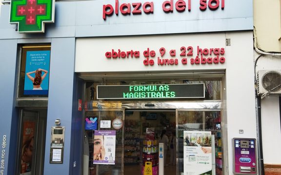 Farmacias Inteligentes: Cómo Mejorar la Eficiencia y la Experiencia del Cliente