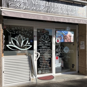 Pantalla de escaparate de 46'' para estética (Barcelona)